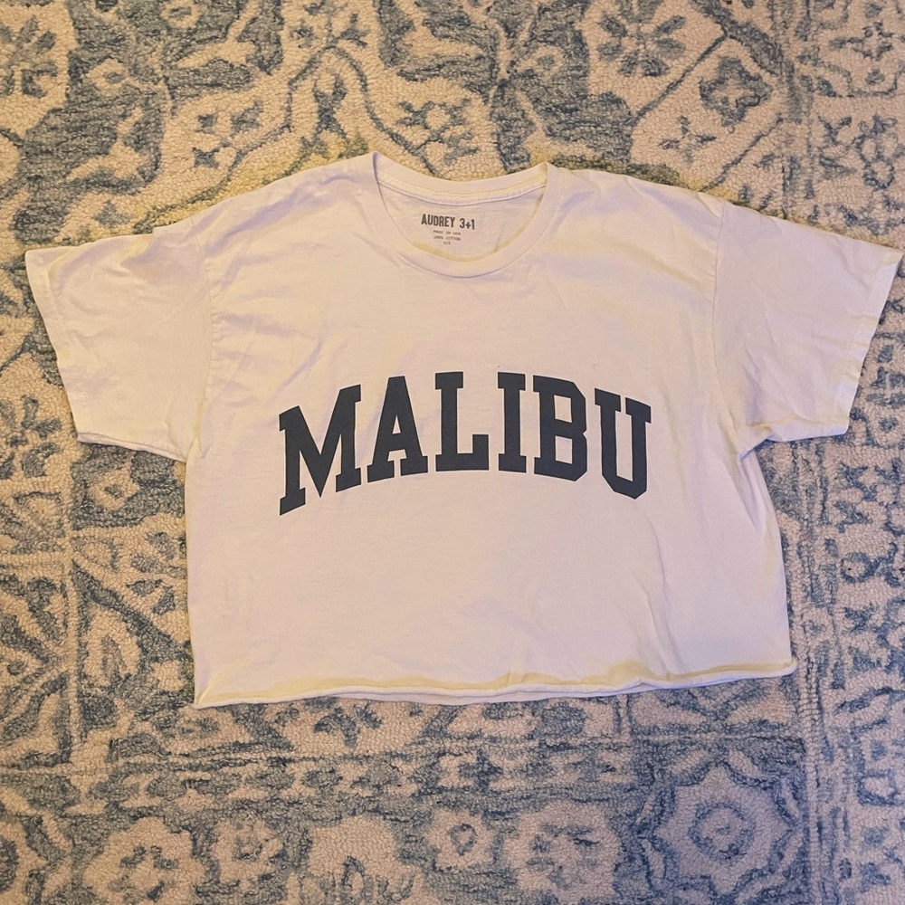 Malibu Cropped T shirt Women's Size Small